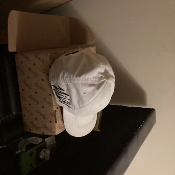 2 for 15$-White Nike Hat - Picture 6 of 6